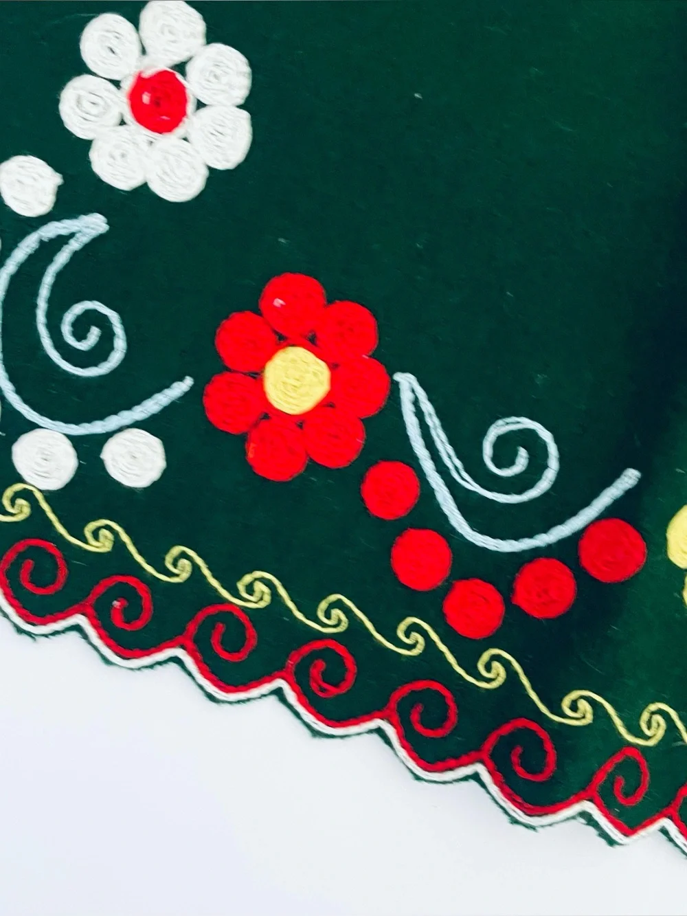 Vintage Mexican Boho multicolor embroidered floral placemat table top cover